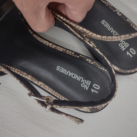 Women's Snakeskin Slingback Flats - Picture 5 of 8